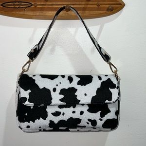 NWT TRES JULIE COW PRINT PURSE